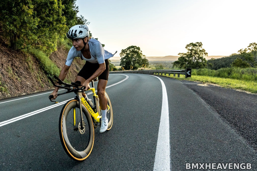 Hunt 8387 Aerodynamicist — Carbon Disc Aero Road Wheelset