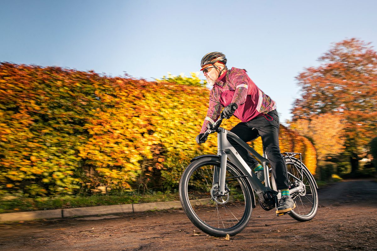 Canyon Citylite:ON 7 — Electric Urban (Stealth)