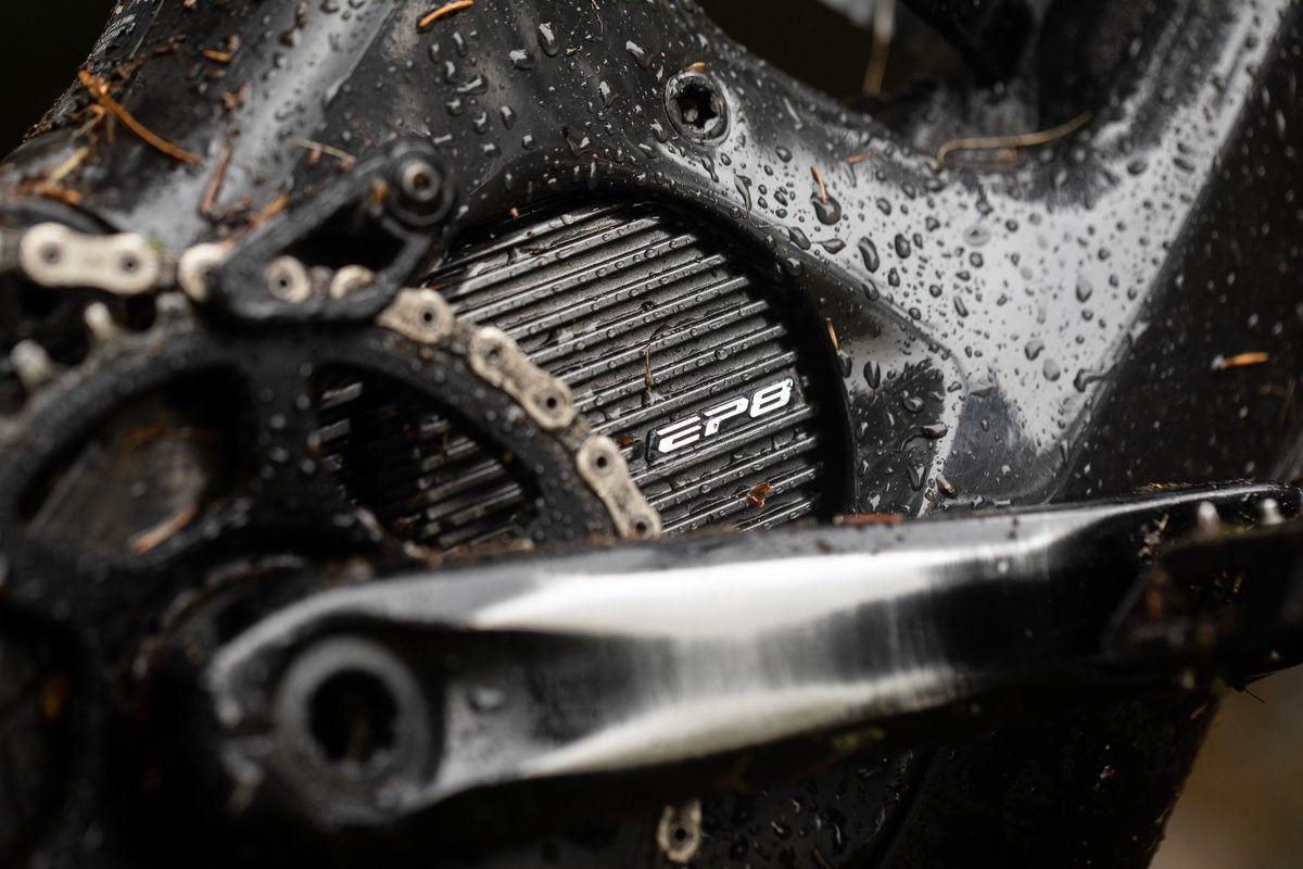 Canyon Spectral:ON CF 8 — Full-Suspension E-MTB (Smokey Quartz)