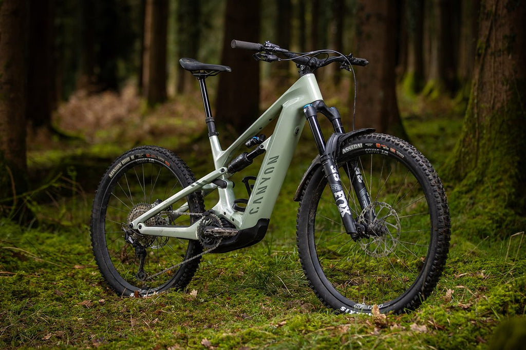 Canyon Strive:ON CFR — Carbon Enduro E-MTB (Sapphire)