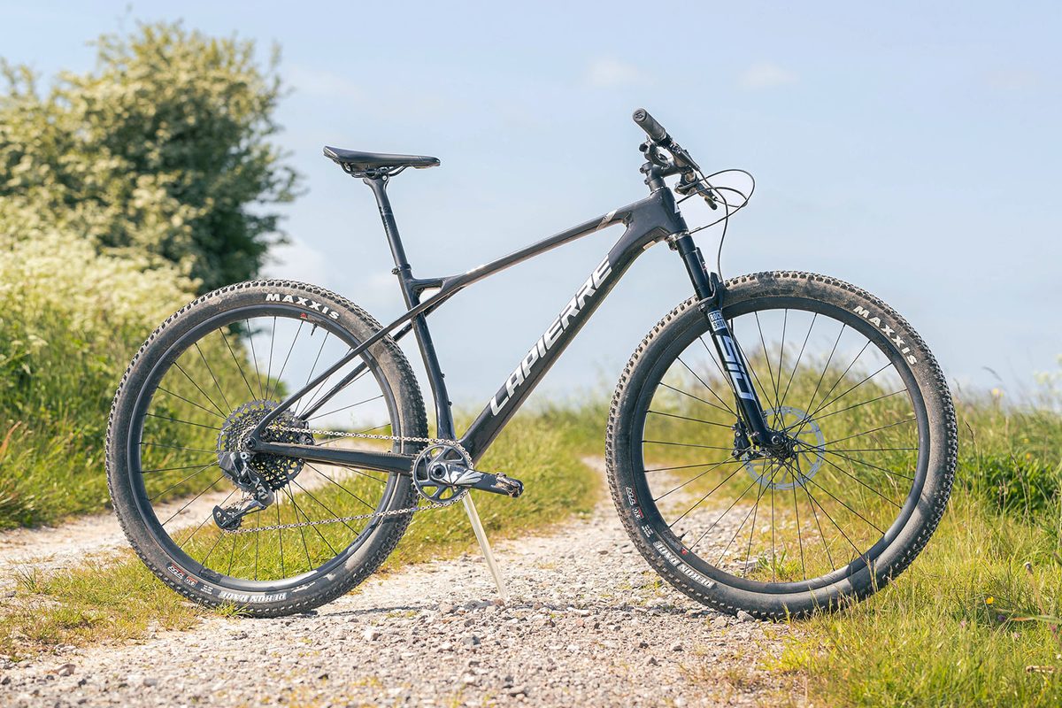 Trek Procaliber 9.7 AXS Gen 3 — Carbon XC Hardtail (Carbon Smoke)