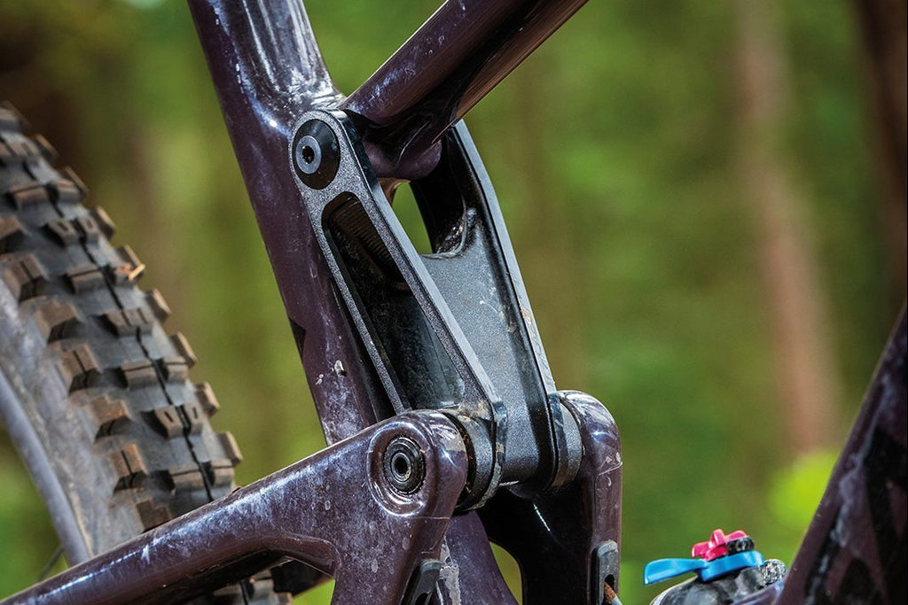 Santa Cruz Tallboy 4 C R — Carbon Trail MTB (Gloss Carbon / Yellow)