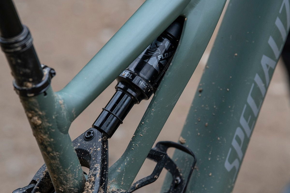 Specialized Turbo Levo Comp Alloy — Full-Suspension E-MTB (Smoke / Black)