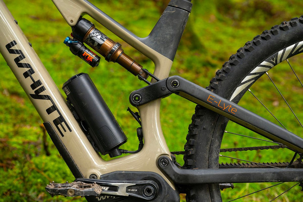Santa Cruz Tallboy 4 C R — Carbon Trail MTB (Gloss Carbon / Yellow)