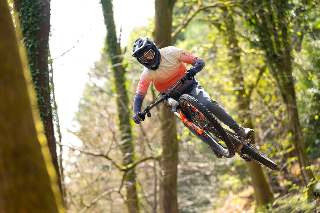 Haibike Lyke CF 11 — Lightweight Carbon E-MTB (Anthracite)