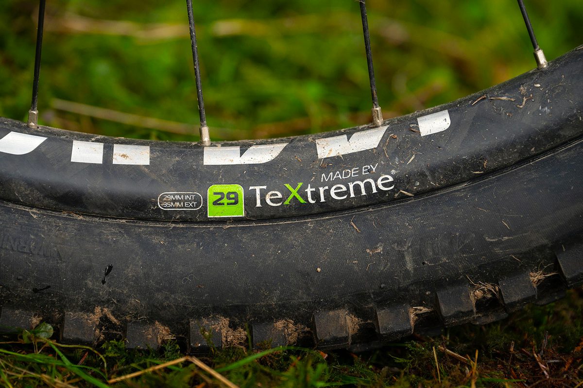Whyte E-Lyte 150 RS Works — Lightweight Full-Sus E-MTB (Matt Granite)