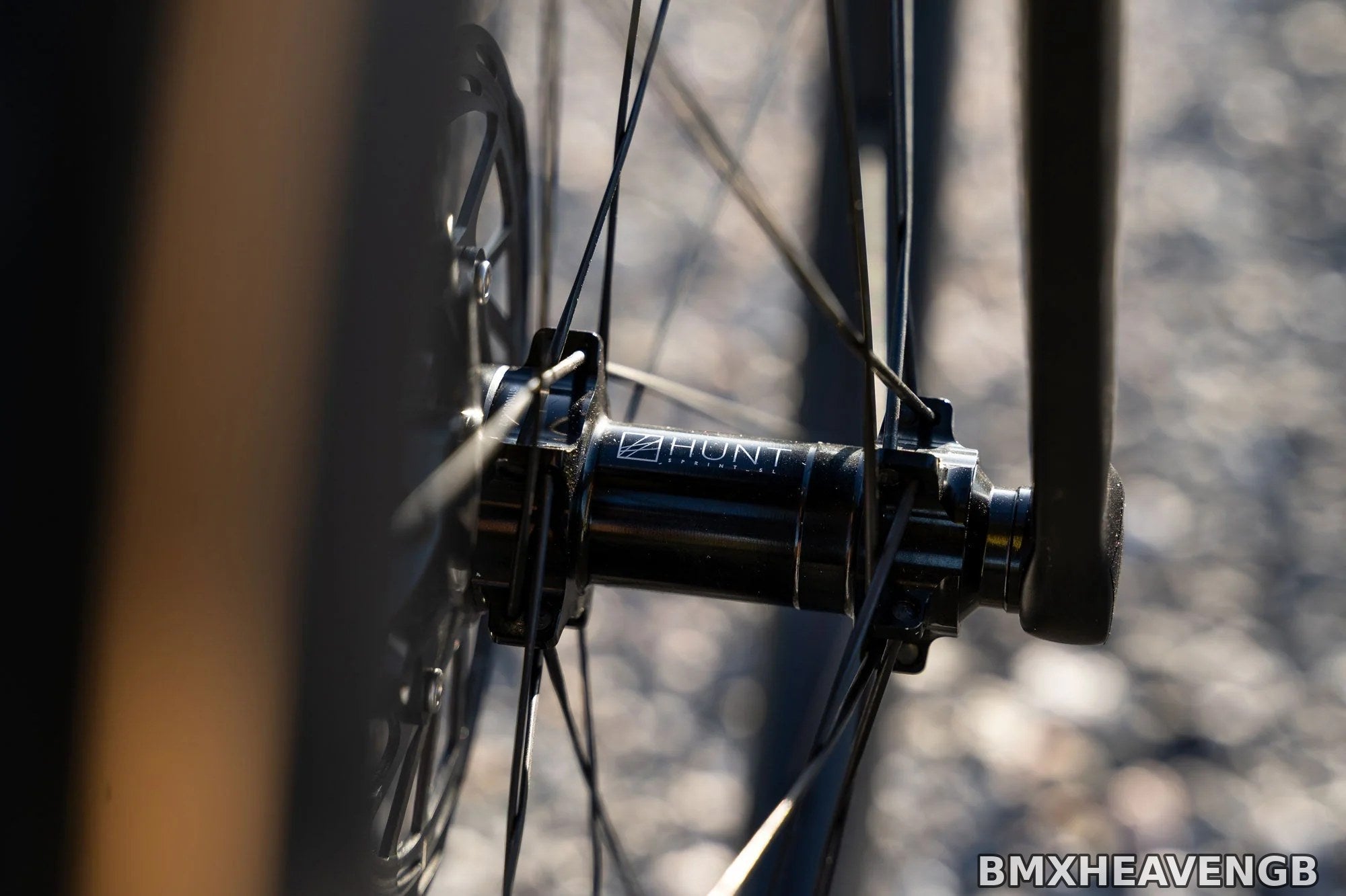 Hunt 8387 Aerodynamicist — Carbon Disc Aero Road Wheelset