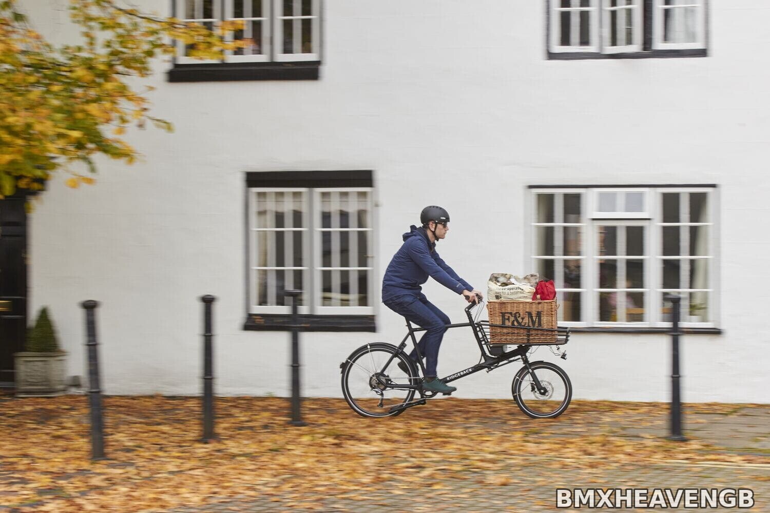 Ridgeback Butcher — Compact Two-Wheel E-Cargo Bike