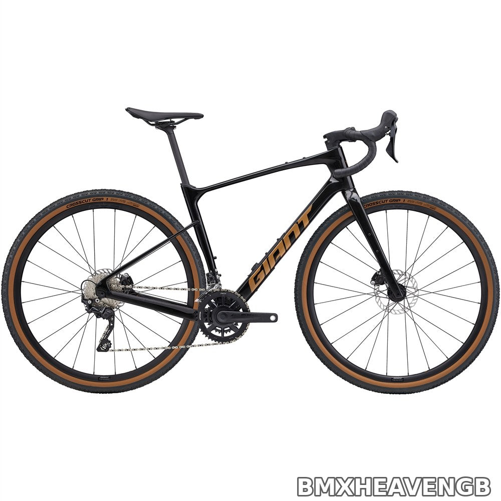 Giant Revolt Advanced 3 — Carbon Gravel Bike (Gloss Panther)