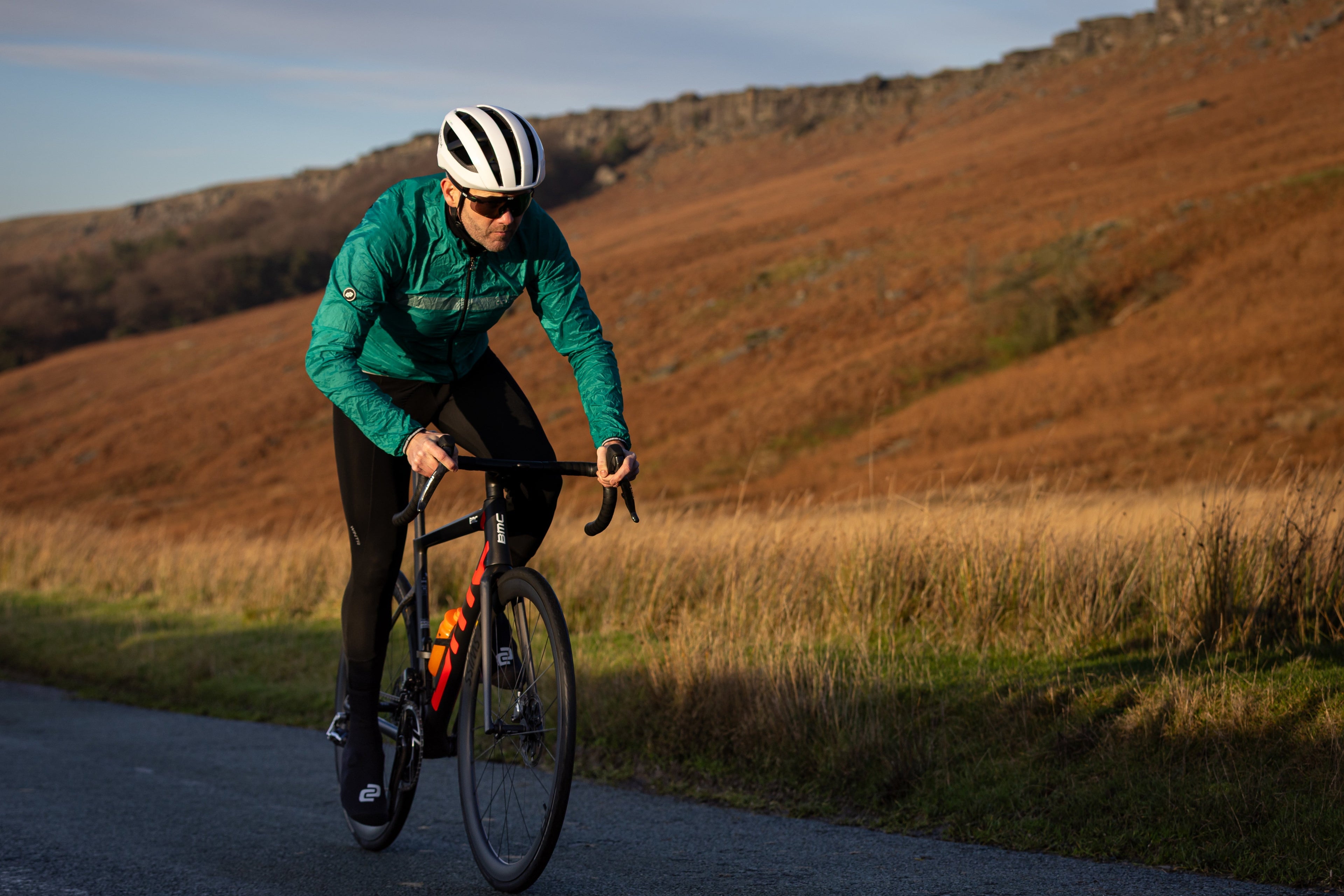 BMC Teammachine SLR Six — Swiss Carbon Race Road (Carbon / Neon Red)