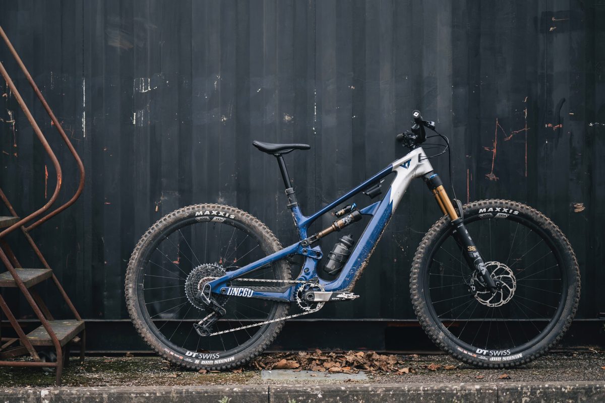 Propain Ekano 2 CF Ultimate — Carbon Trail/Enduro E-MTB (Volcano)