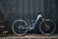 YT Decoy SN 29 Core 4 — Lightweight E-MTB (Storm Grey)